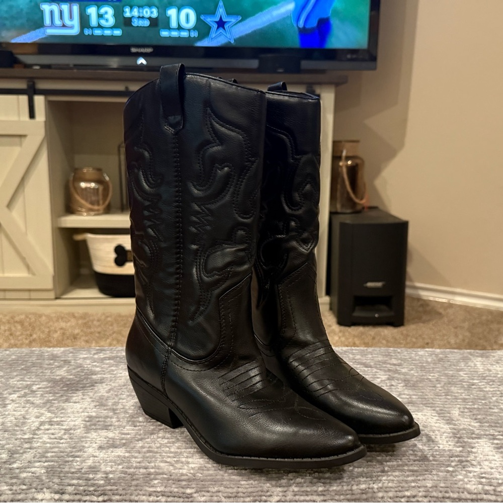 Soda Black Western Winter Boots